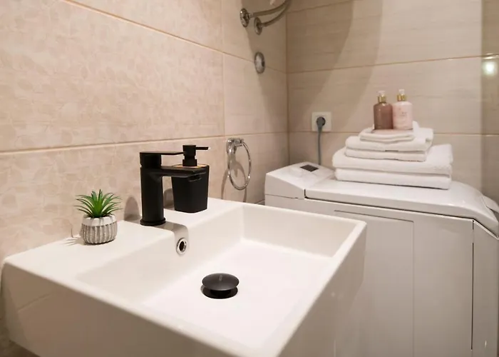 Charming Zora Apartament